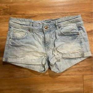 Women’s Light Wash Distressed Denim Shorts
